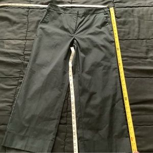 New York & Company black crop capris sz 8